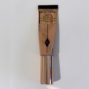 Charlotte Tillbury Beautiful Skin Foundation 6 Neutral